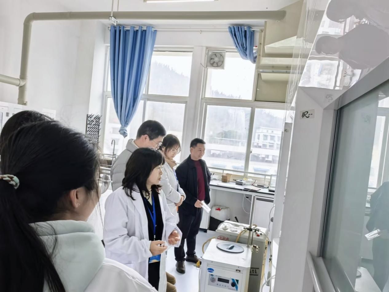 美加墨世界杯官方网站开展学期初实验室安全专项检查