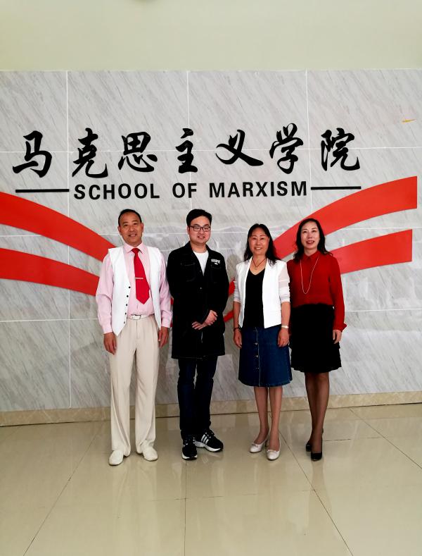01优秀学子.jpg