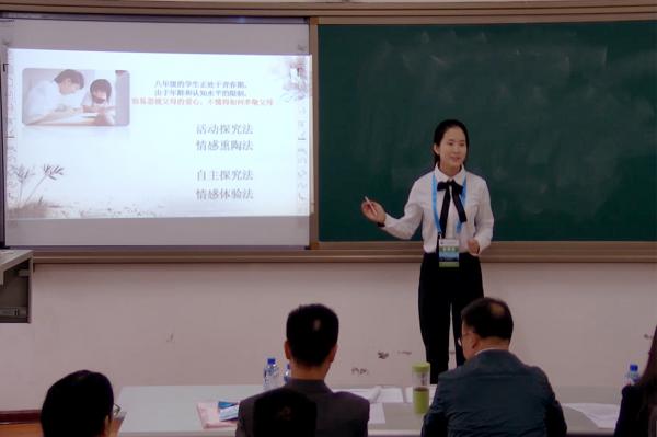 龙玉婵.jpg